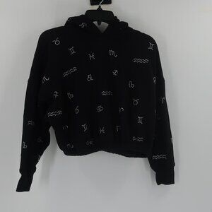 Forever 21 Women's Black Cropped Rhinestoned Sweater Size Small